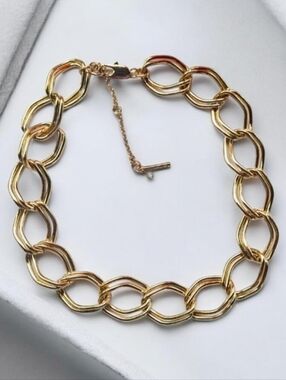 Vintage Kenneth Cole Gold Necklace